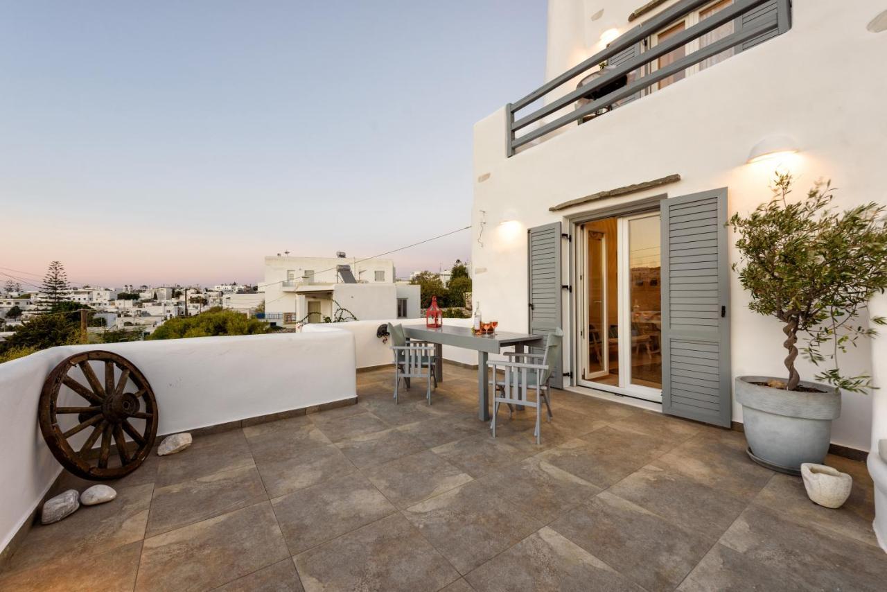 Hara'S Villa In Naousa , Paros Exterior photo